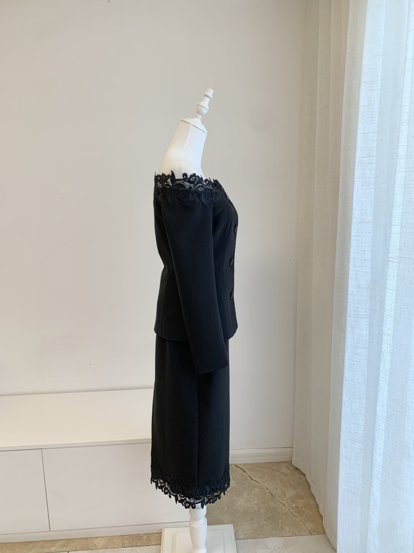 Women Floral Embroidery Black  - đánh giá và giá Midi Skirt Floral
